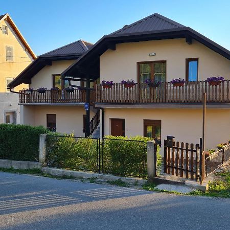 Apartman Nika Otočac Eksteriør bilde