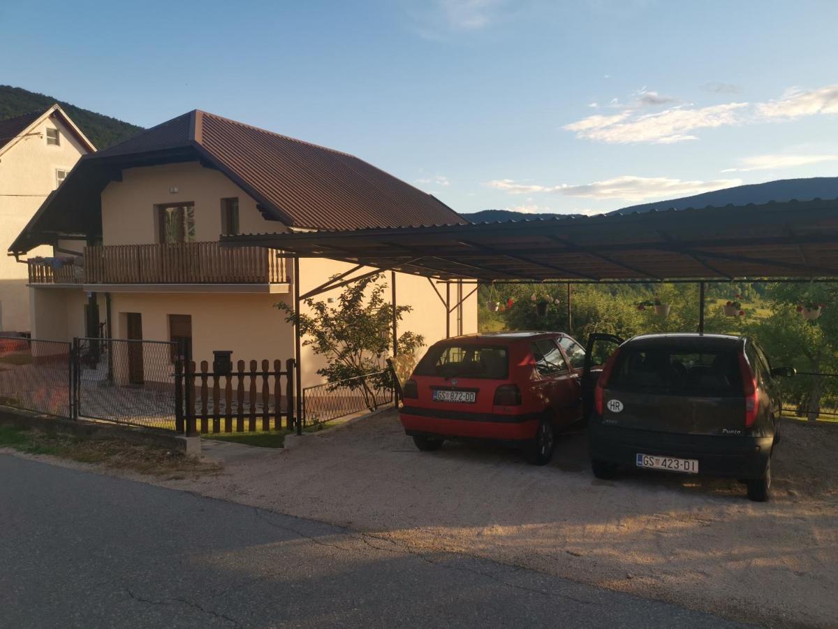 Apartman Nika Otočac Eksteriør bilde