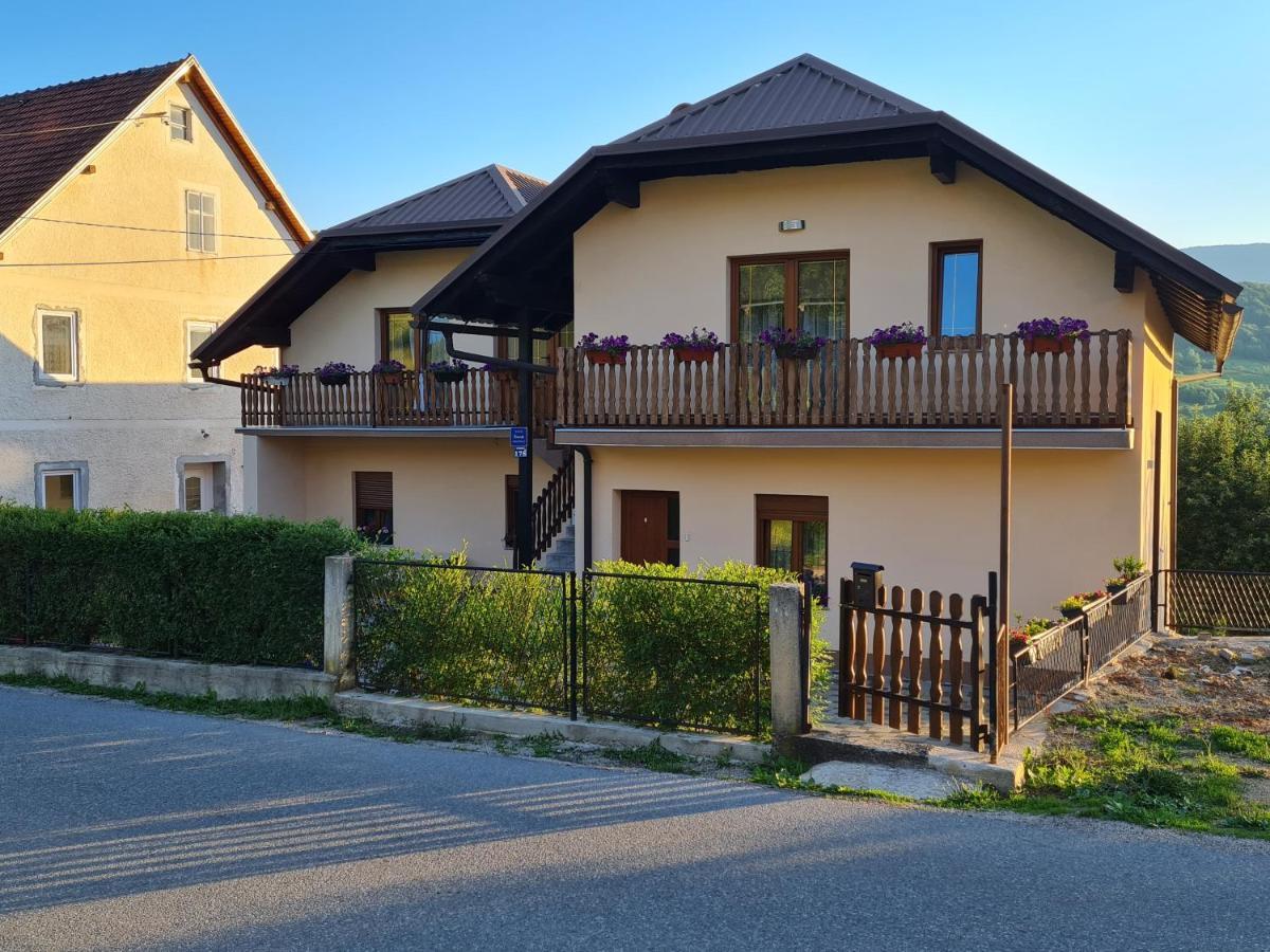 Apartman Nika Otočac Eksteriør bilde